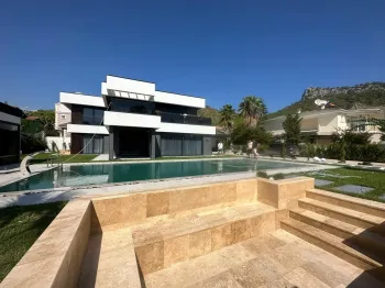 Home in Kemer